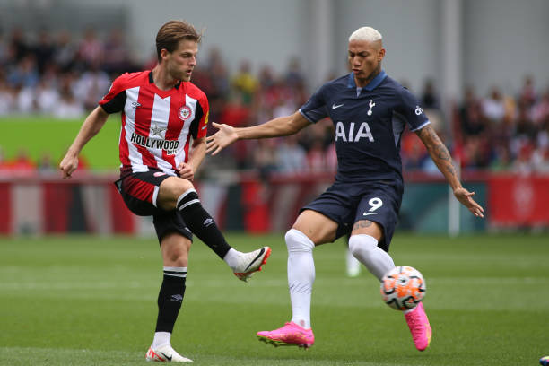 出生在法国 出生在法国